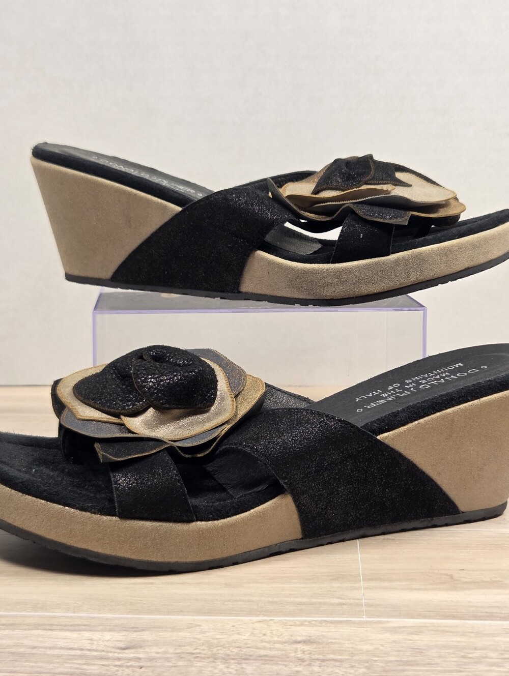 Donald J Pliner Gram floral wedge sandals 8.5